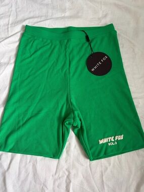 NWT White Fox Boutique Offstage Ribbed Bike Shorts Amazon Green Size S